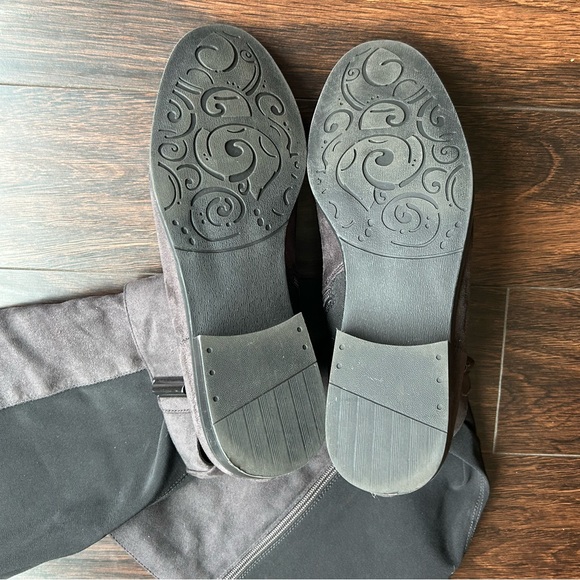 Lane Bryant tall black boots wide calf 9 wide - Picture 3 of 6